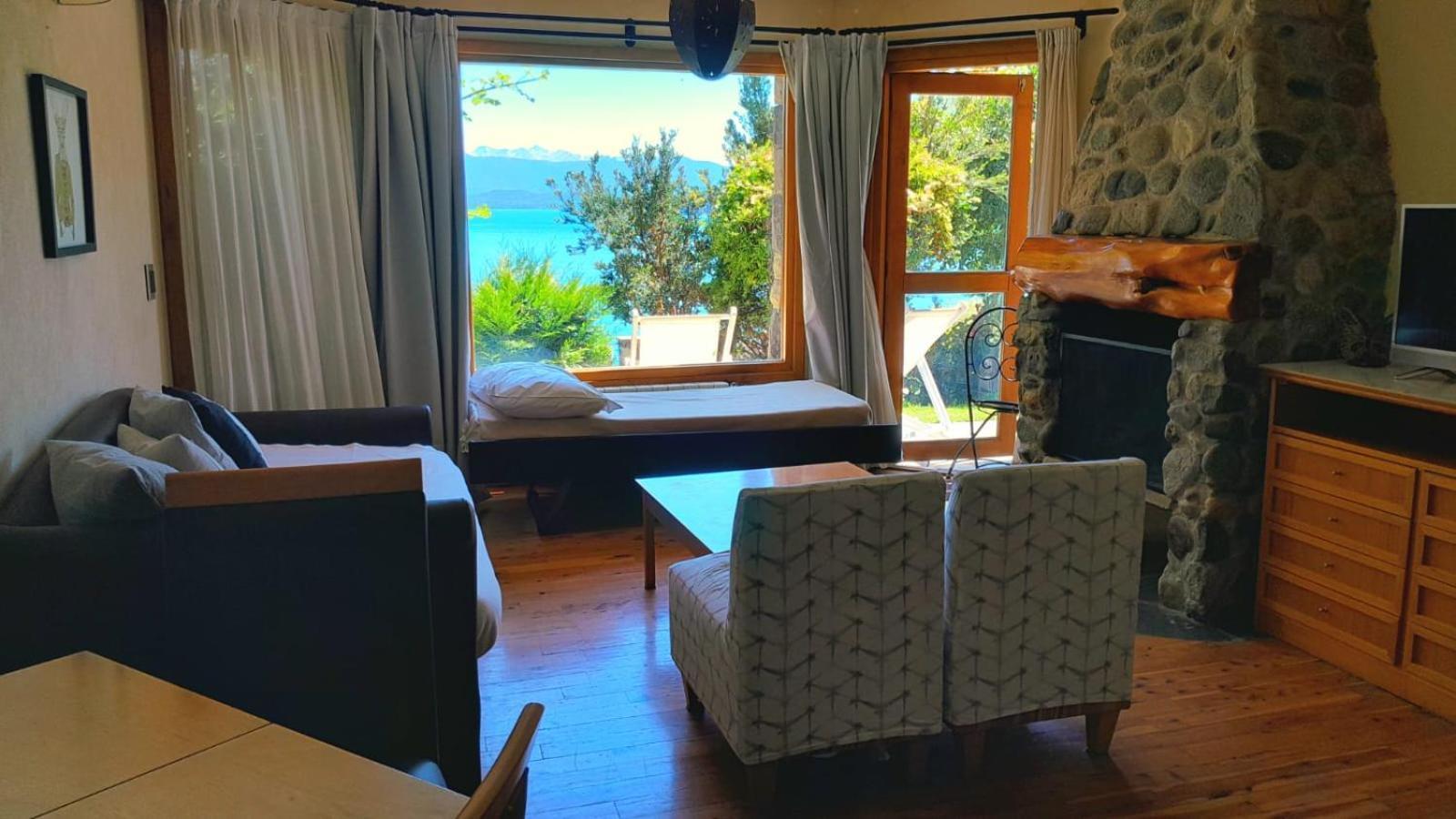 Lirolay Suites - Apart Hotel サンカルロスデバリローチェ エクステリア 写真
